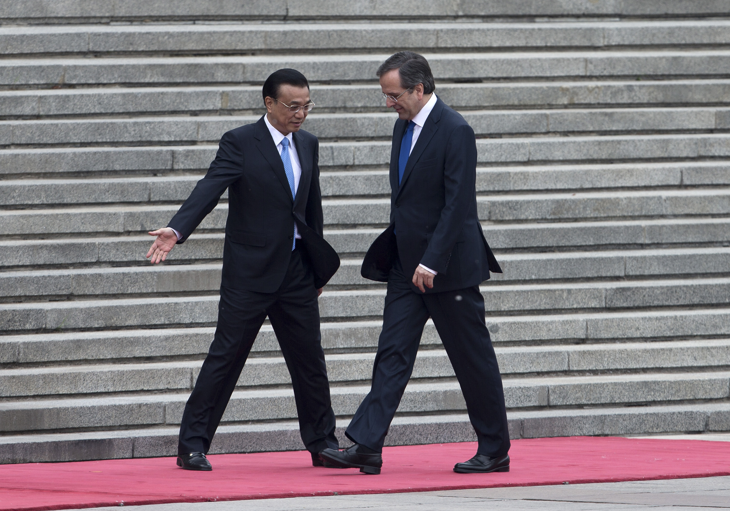 Δεν υποχωρούμε σε όσους ποντάρουν στην αποτυχία, το μήνυμα Σαμαρά από την Κίνα